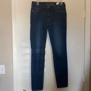 Old Navy rockstar mid rise blue jeans 8 regular